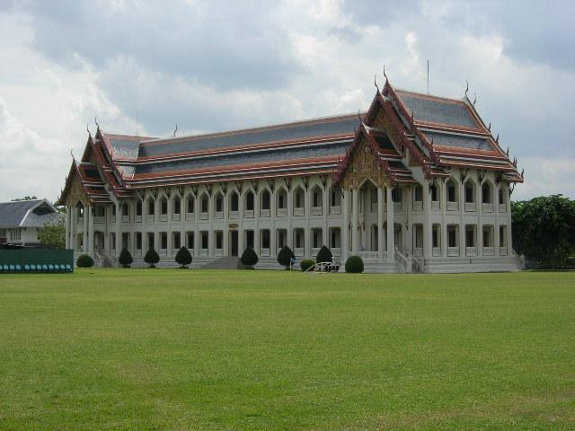 bangkok thailand vajiravudh college