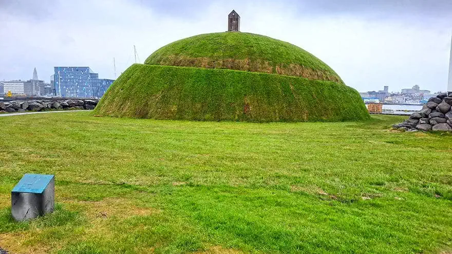 thufa iceland mound