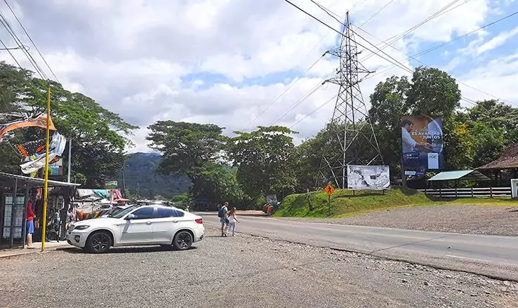 crocodile bridge costa rica parking