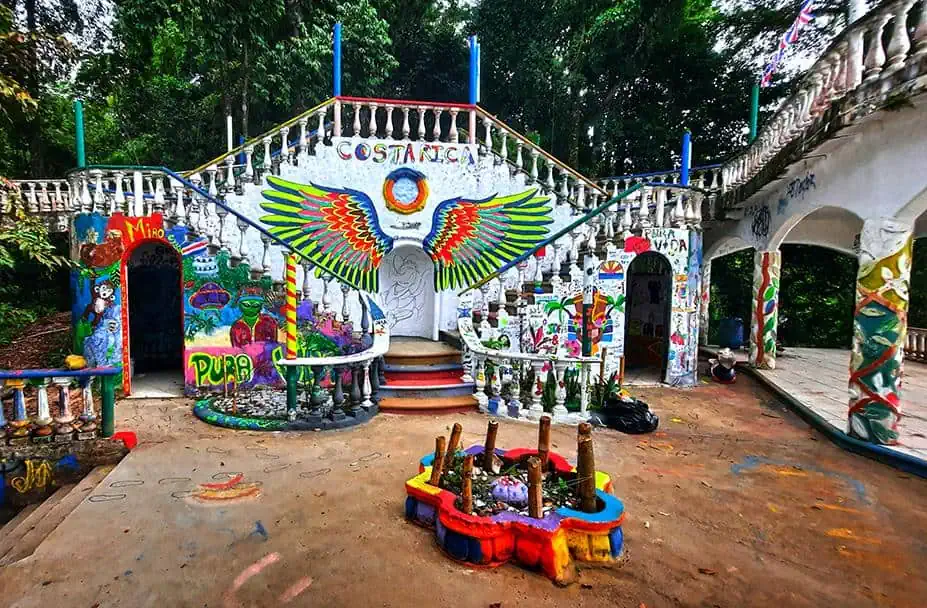 el miro jaco costa rica main space