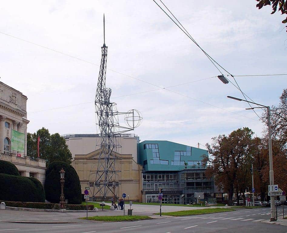 replica statue of liberty lichtschwert graz austria