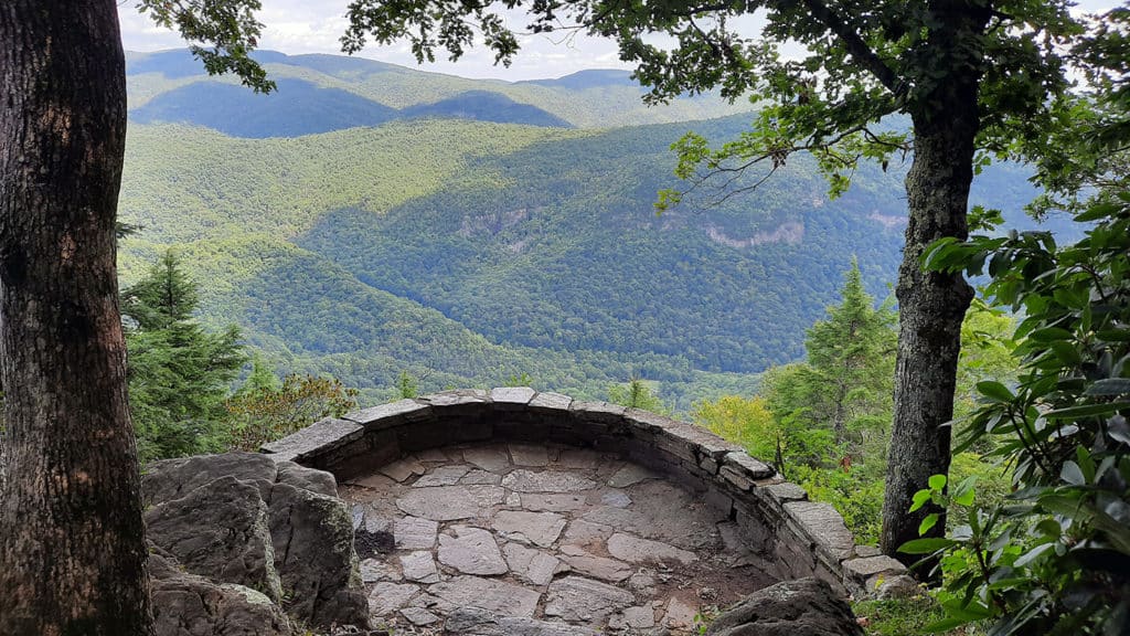 blue ridge parkway north carolina us chestoa viewpoint