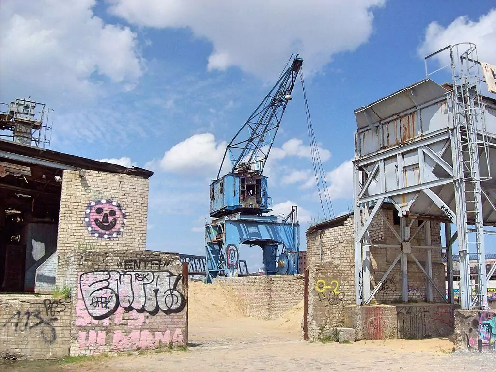 Hamburg Germany Billhafen Loschplatz old crane Alter Kran