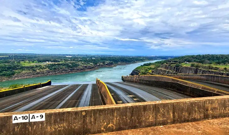 Itaipu Dam Second Largest Hydroelectric Power Station World Paraguay Brazil Border 16