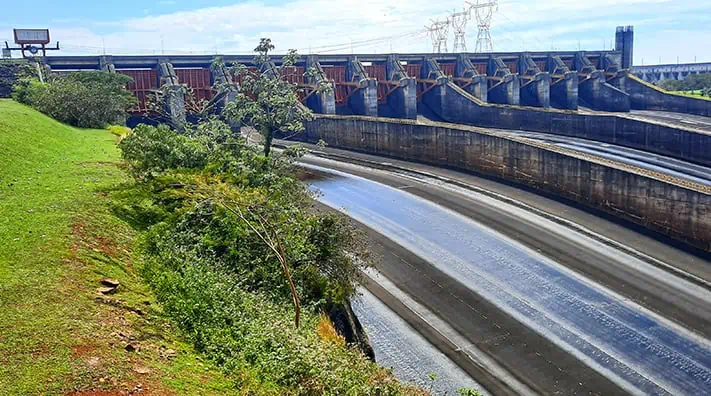 Itaipu Dam Second Largest Hydroelectric Power Station World Paraguay Brazil Border 3