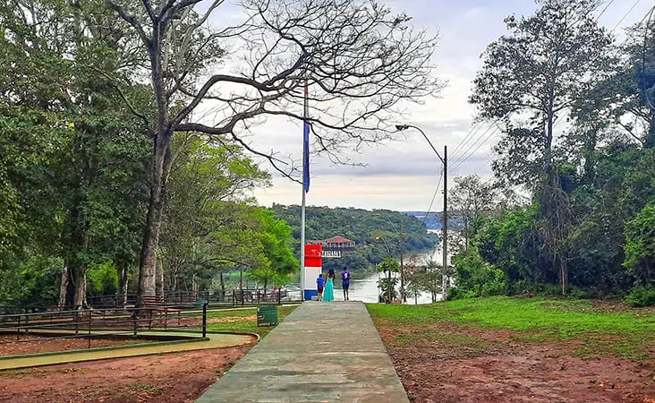 Tres Fronteras Border Triangle Tripoint Paraguay Argentina Brazil 2