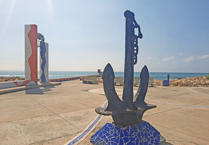 Monumento Union de los Oceanos Cartagena Colombia 2