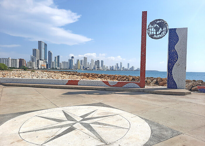 Monumento Union de los Oceanos Cartagena Colombia 4