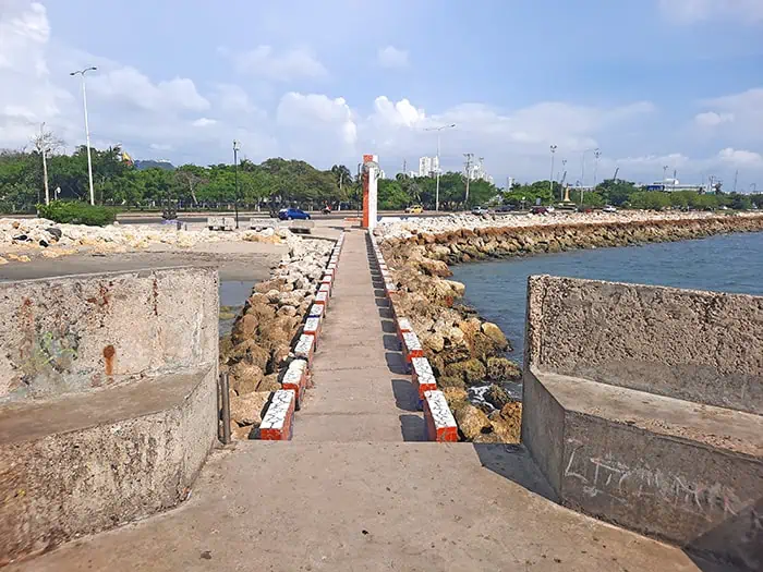 Monumento Union de los Oceanos Cartagena Colombia 9