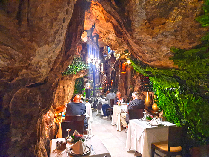 El Meson de la Cava Santo Domingo Dominican Republic 8